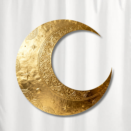 Detailaufnahme des goldenen Mondsymbols mit feiner Ornamentstruktur, geprägter Goldoptik und dezentem Tiefeneffekt 