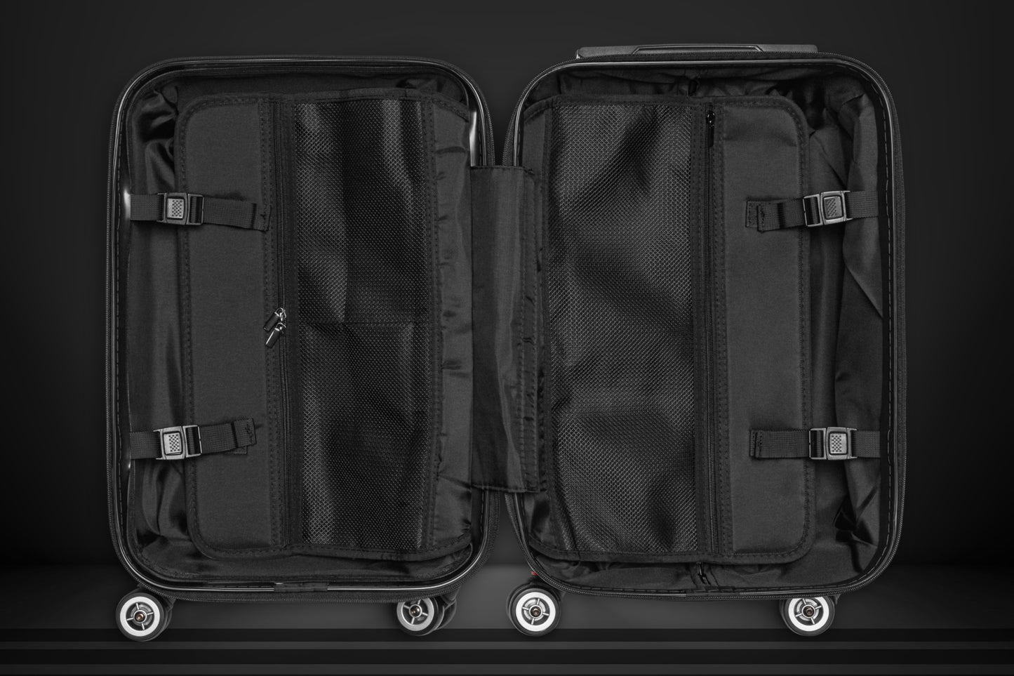 Geöffneter Hartschalenkoffer mit übersichtlich gestaltetem Innenraum, praktischen Organisationsfächern, Reißverschlussabtrennung und verstellbaren Packgurten für sicheres Reisen.