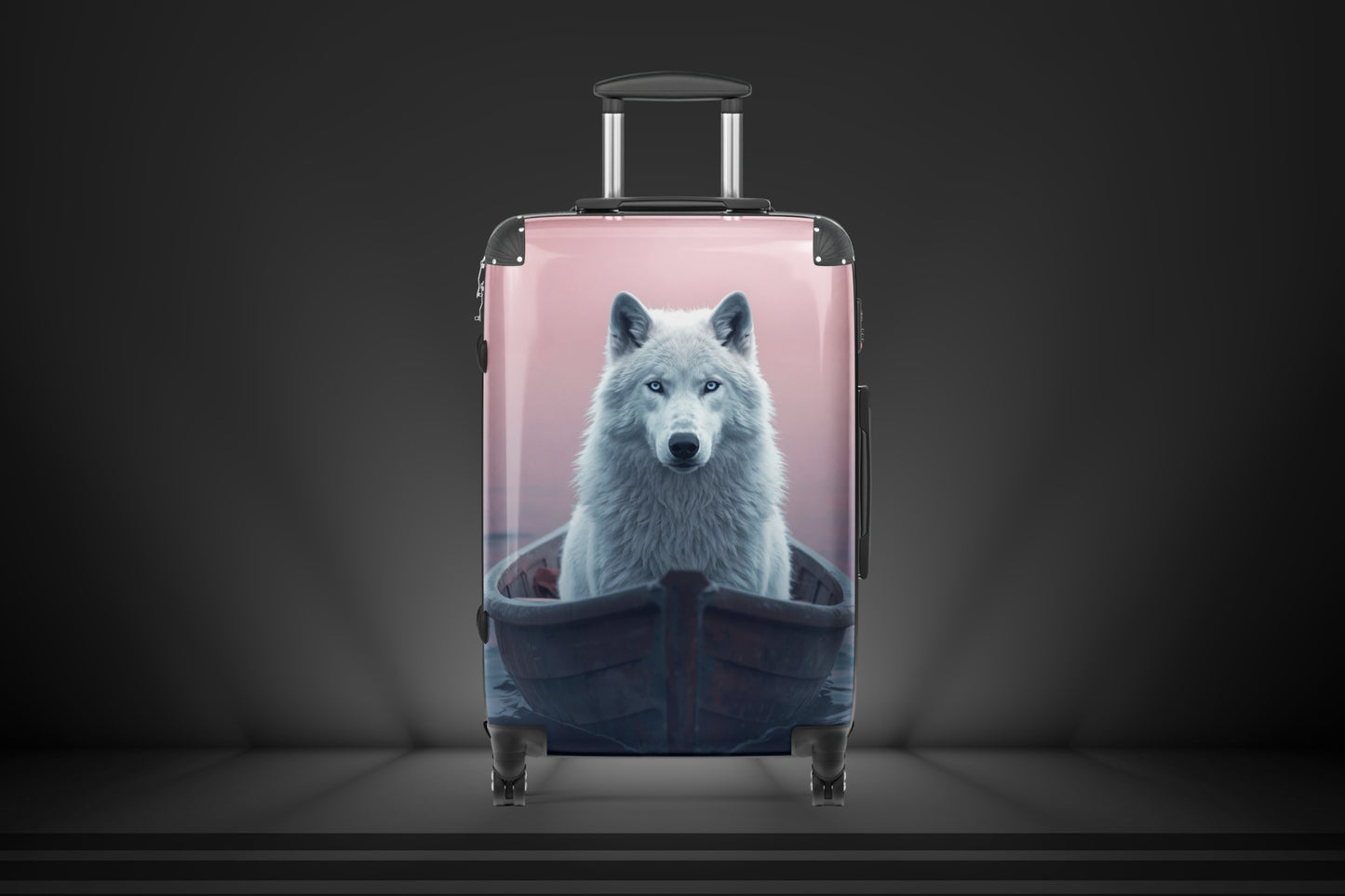 Hartschalenkoffer mit weißem Wolf in einem Boot vor rosafarbenem Hintergrund in der Größe Small. Die Frontalansicht betont die detailreiche Fellstruktur des Wolfs und die atmosphärische Gestaltung des Motivs.