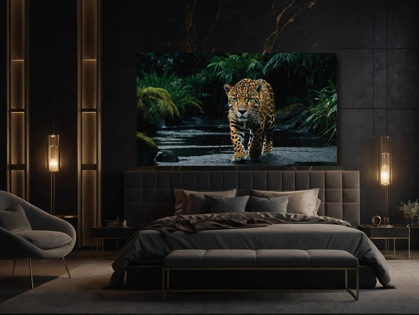 Jaguar mit grünen Augen als elegantes Wandbild im Schlafzimmer über einem Bett mit ruhiger Lichtstimmung 