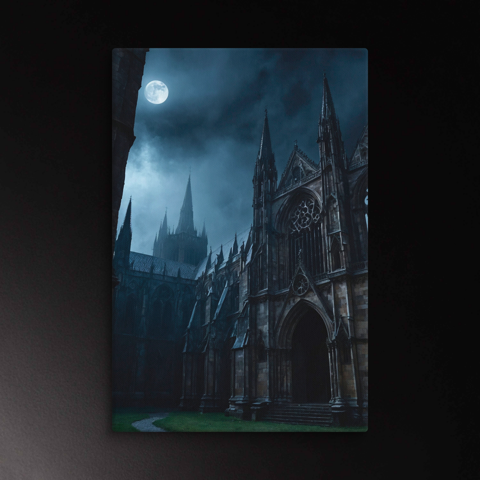 Kathedrale bei Mondlicht mit dramatischem Himmel und gotischer Architektur als großes Wandbild im Format 40x60 Zoll.