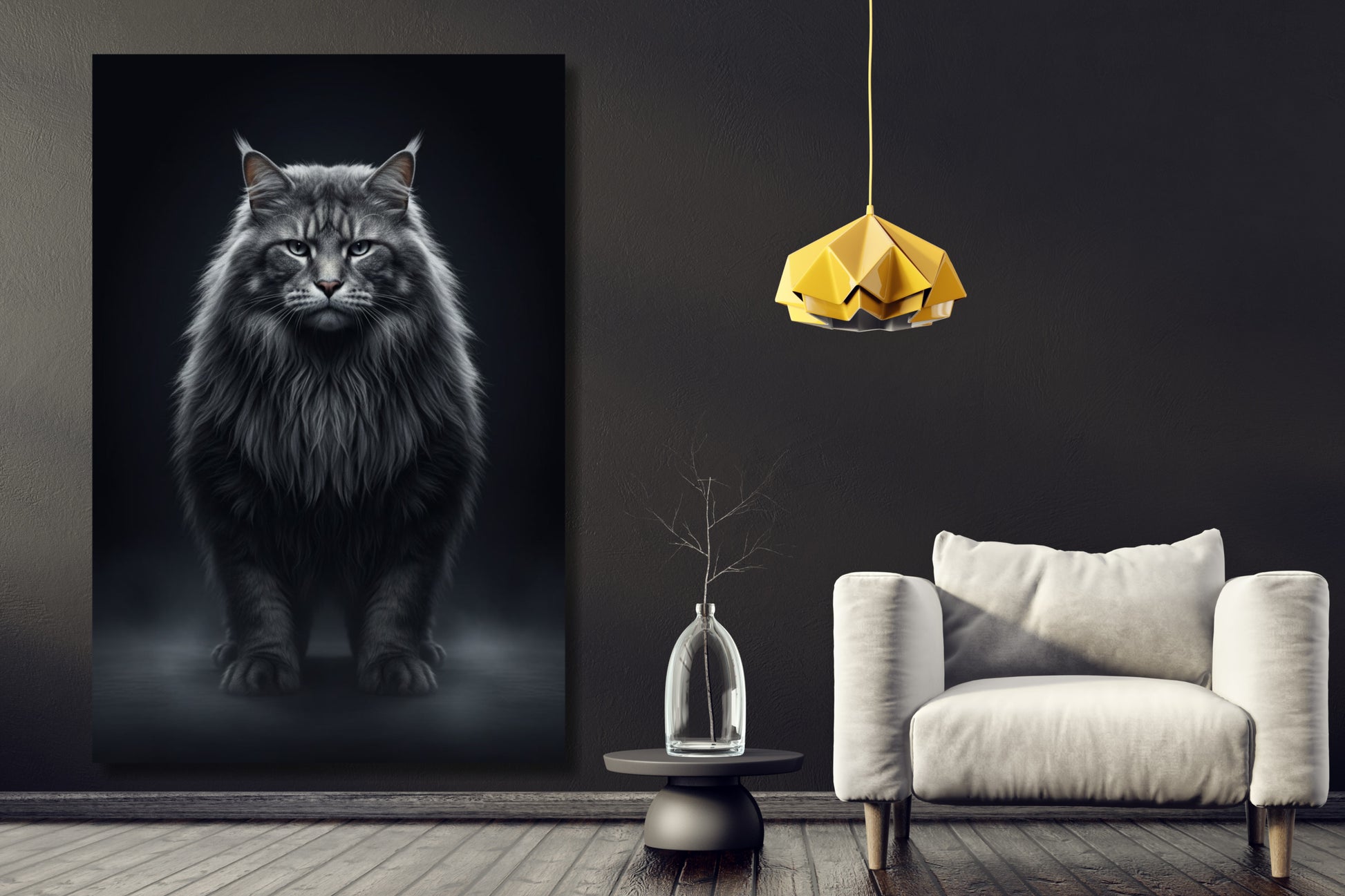 Leinwand einer Waldkatze mit feiner Fellzeichnung an einer dunklen Wand neben einer gelben Hängeleuchte und einem weißen Sessel in einem eleganten Wohnzimmer